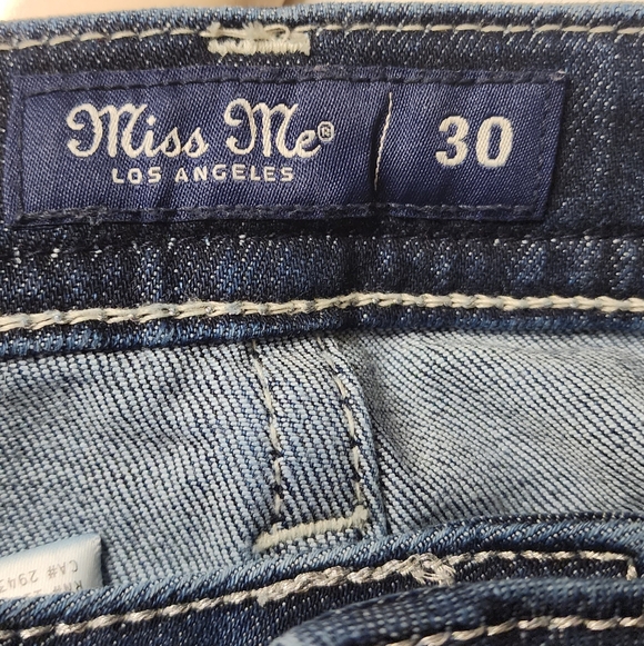 Miss Me Dark Indigo Straight Leg Jeans I Have 2 Pr $80 For Each Pr Brand New - Picture 5 of 11